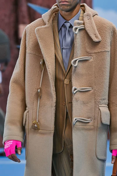 Look 52